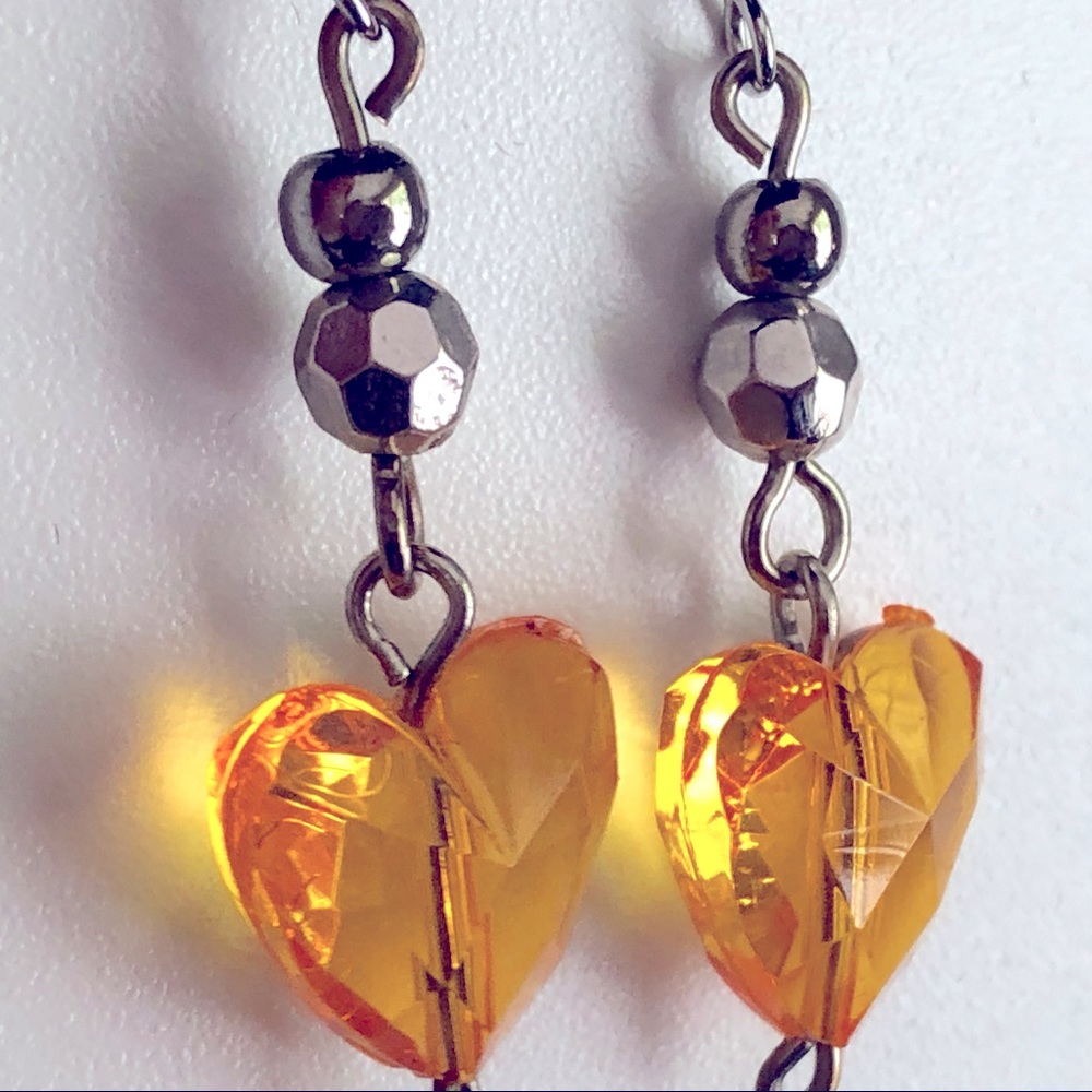 🧡 New Hand Crafted Heart Earrings 🧡
